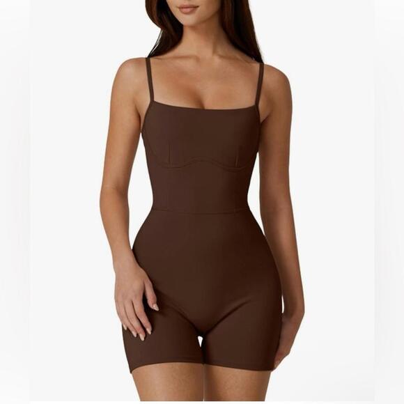 NEW -‎ Stylish Brown Spaghetti Strap Romper - Picture 2 of 3
